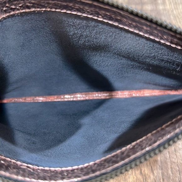 MARC JACOBS LEATHER METALLIC PINK POUCH - Picture 4 of 4